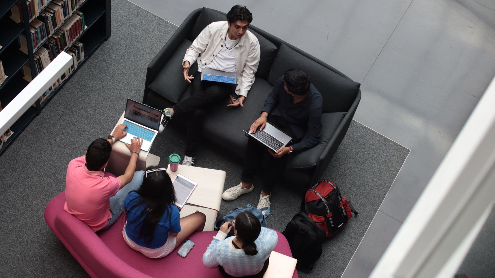 Interdisciplinary campus library